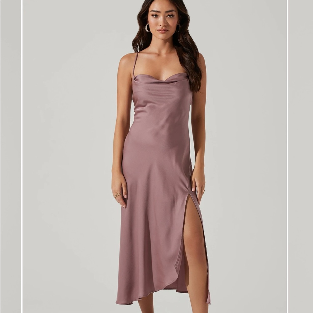 ASTR the Label Gaia Midi Dress